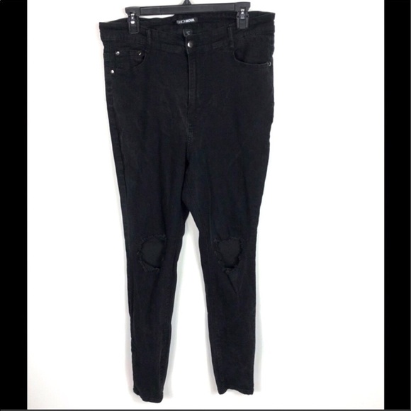 Fashion nova black stretchy jeans - Picture 1 of 11